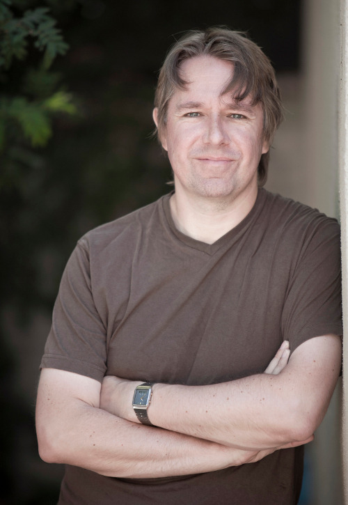 Alastair Reynolds  Gollancz - Bringing You News From Our World To Yours