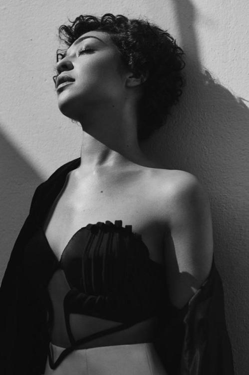 badbitchesglobal:ruth negga