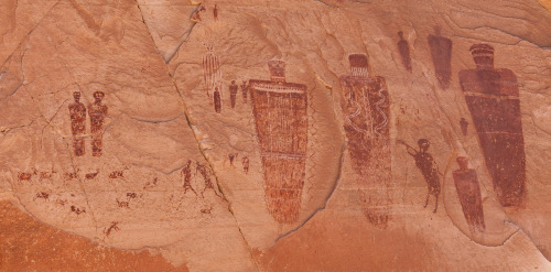 ancientart:Horseshoe Canyon, Utah, USA, within it, the Great...