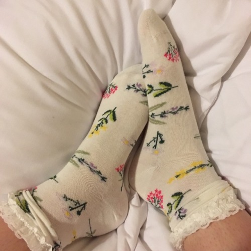 asteroided:Floral socks 