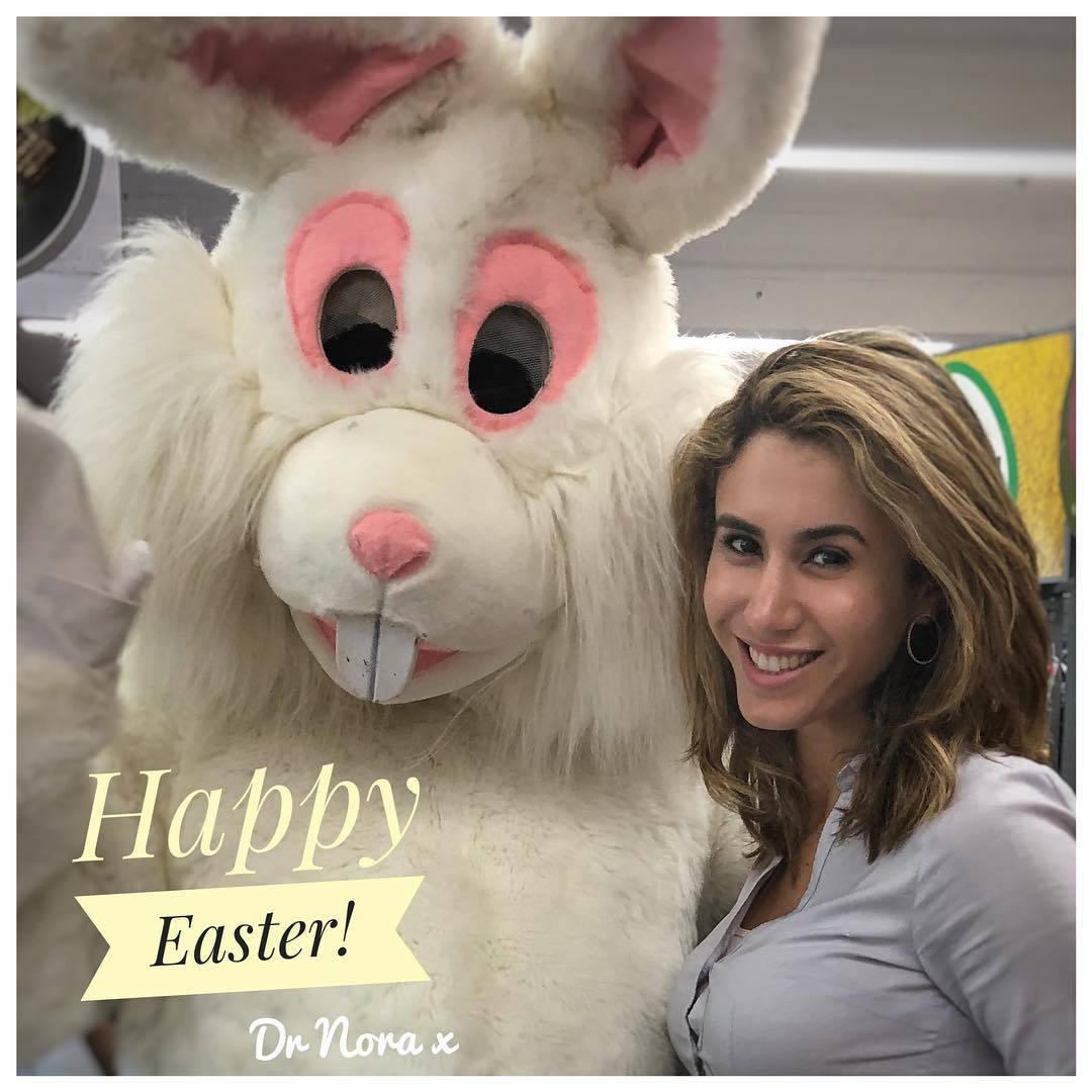 Wishing you and your families a very Happy Easter filled with lots of healthy snacks and a sprinkling of chocolate! 🐰🍎🍫 Take care and stay healthy 😊Dr Nora x
#easter #easterbunny #bunny #rabbit #longweekend #goodfriday #eastersunday #holiday...