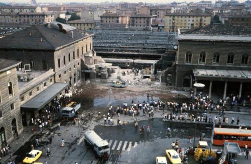 Dopo 35 anni, Bologna non dimentica. Non dimentica i 25 kg di...