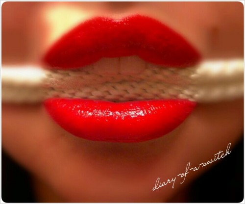 redisthethread:Red lipsSexy as...