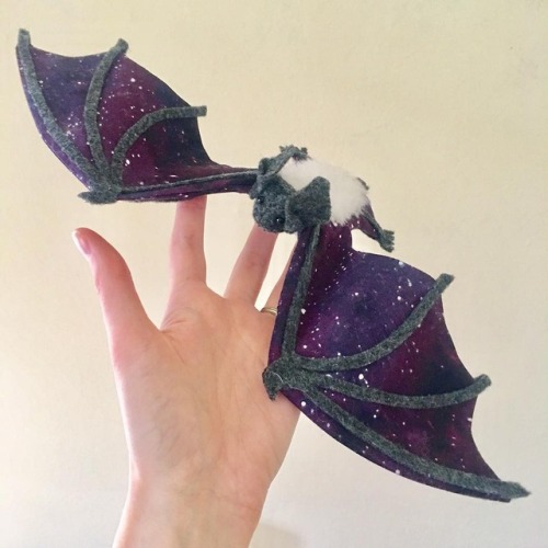 sosuperawesome:Soft SculpturesMolly Burgess on EtsySee our...