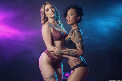 Giselle Palmer & Honey Gold