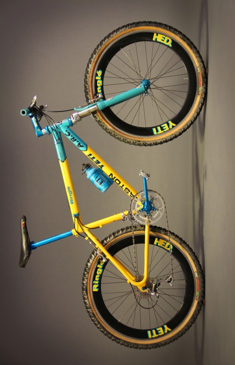 bikeplanet:Bikeporn from the 90sYeti ARC