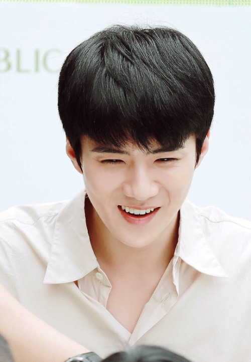 sehunlyone:©