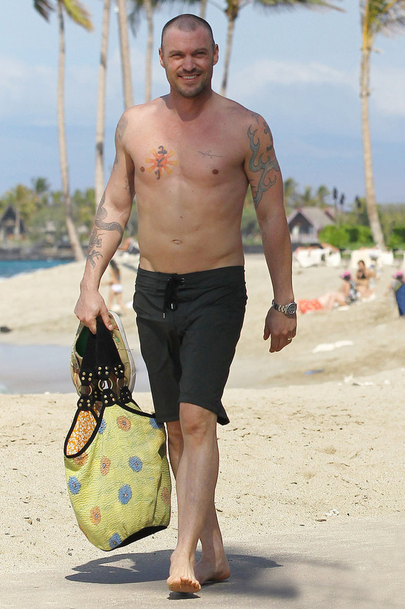 Shirtless Male Celebs Brian Austin Green