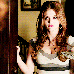 Lydia martin hair  Tumblr