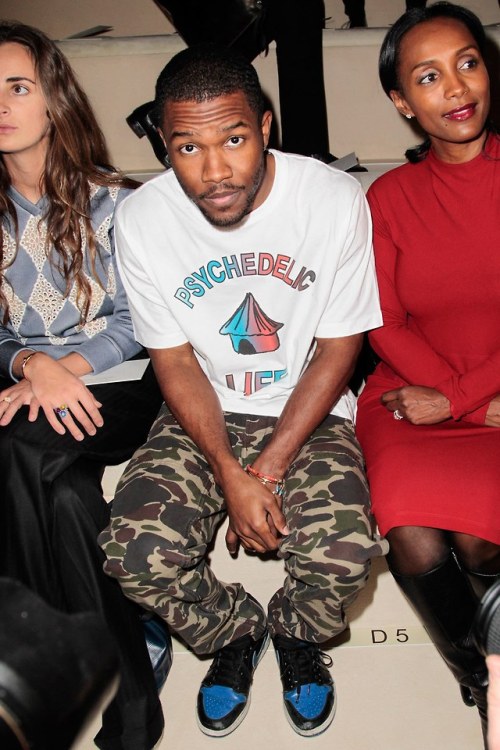 louisvuitttonn:Frank Ocean and his mom front row at Valentino...