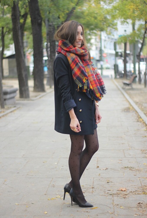 http://www.besugarandspice.com/2014/11/tartan-scarf.html