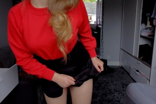 sexualising-my-body:my cute p.e. uniform how lovelydefinitely...