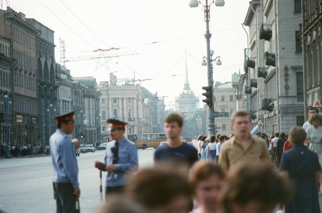 Nevsky Prospekt in Leningrad (1984)