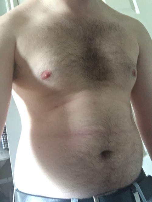 ladswithlard:I’m feeling really big and flabby today and I...