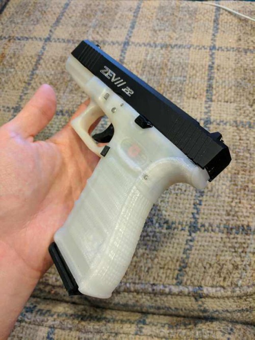 mk-ultra-armory:3D printed “glock” w/ Zev .22LR conversion.