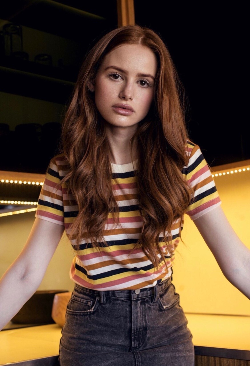 Eliza Bennett (born 1992) Eliza Bennett (born 1992)