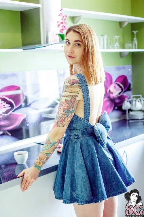 sglovexxx:SG Hopeful Magnea in Kitchen, Coffee, Sugar.