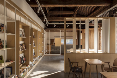 Spring Whispers Book Club / FON STUDIO