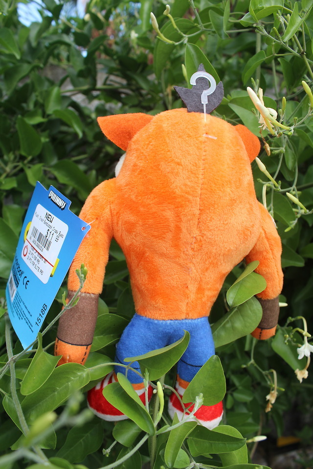 play by play crash bandicoot plush