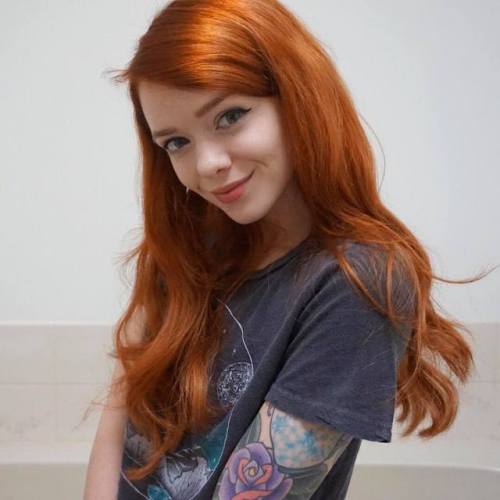 we-miss-our-ginger:Julie Kennedy