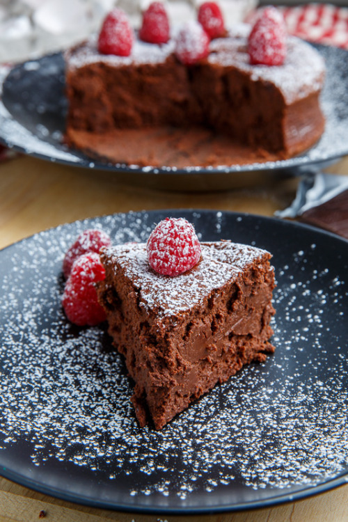 sweetoothgirl:Dark Chocolate Souffle Cheesecake