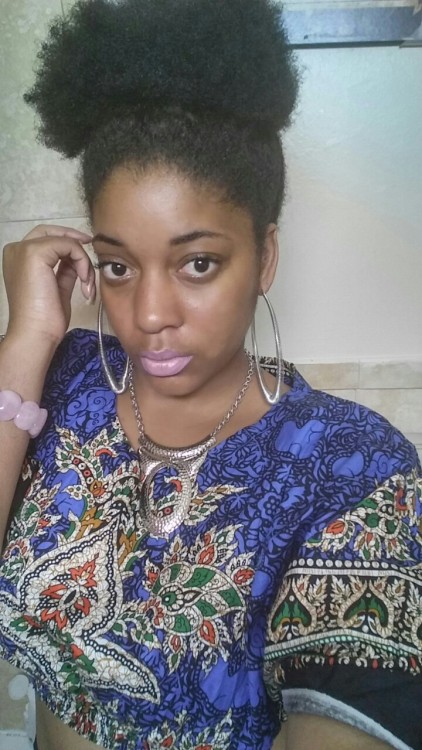 me natualhair afro afroamerican alerojasmine crop tops