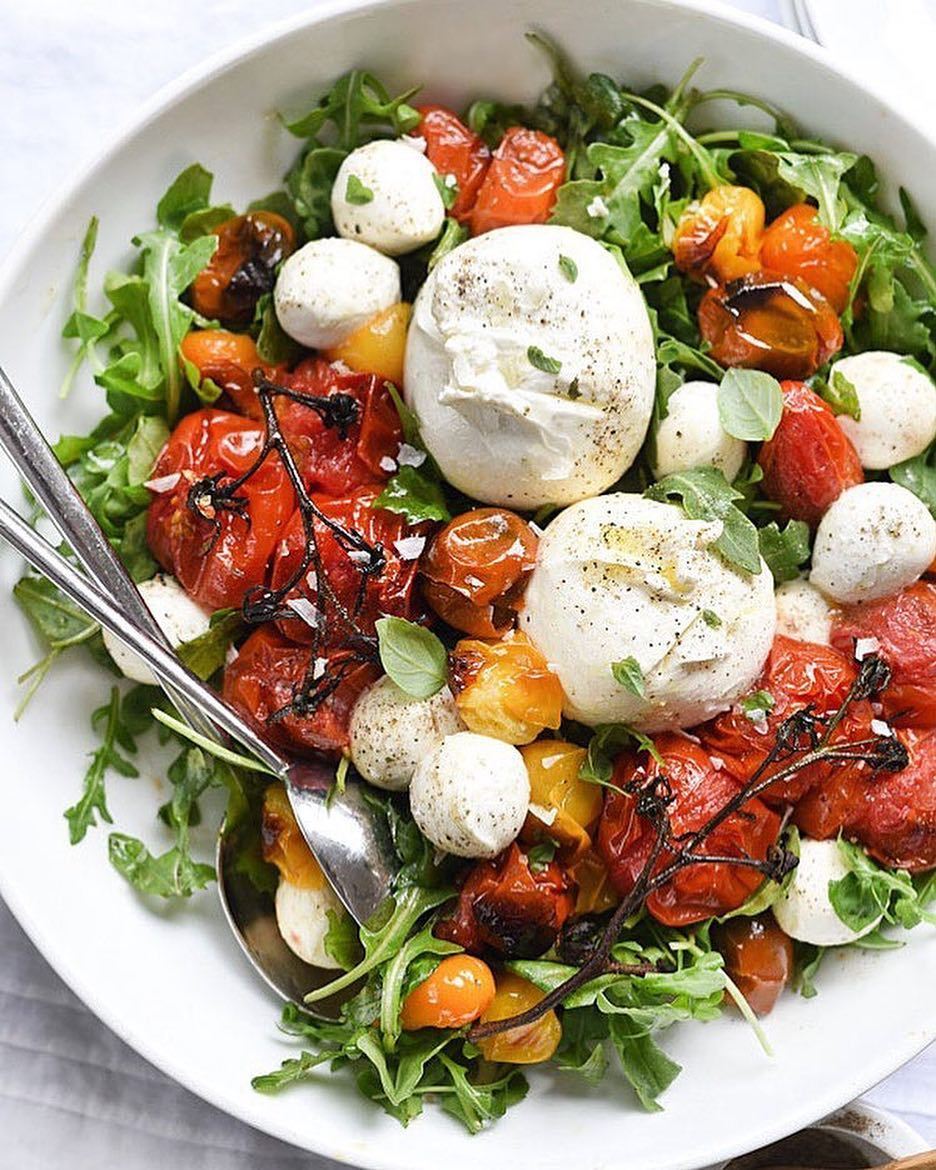 Health Food 24h — ROASTED TOMATO & BURRATA CAPRESE SALAD By:...