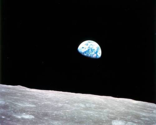 space-pics:Earthrise Photograph taken from lunar orbit by...