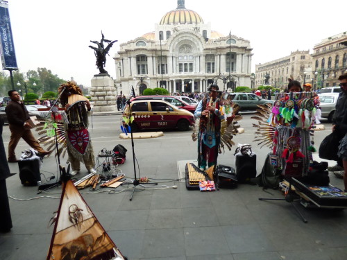 canto-ala-alegria:Mis vacaciones en el D.FHe ido en tres...