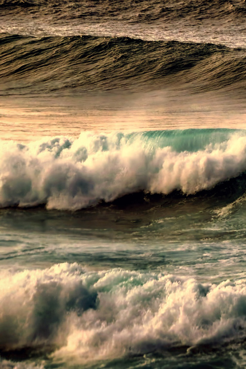 earthyday: Big Waves by Pretzel Logic