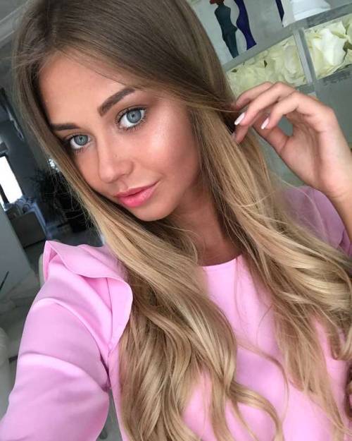 babes-with-sexy-hair:Polina Kostyuk (@polina_kostyuk)...