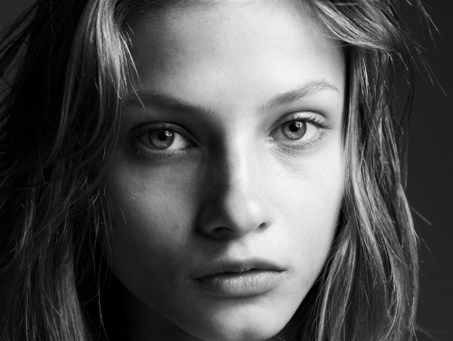 puppetwithapistol:Anna Selezneva by Hedi Slimane, March 2008.