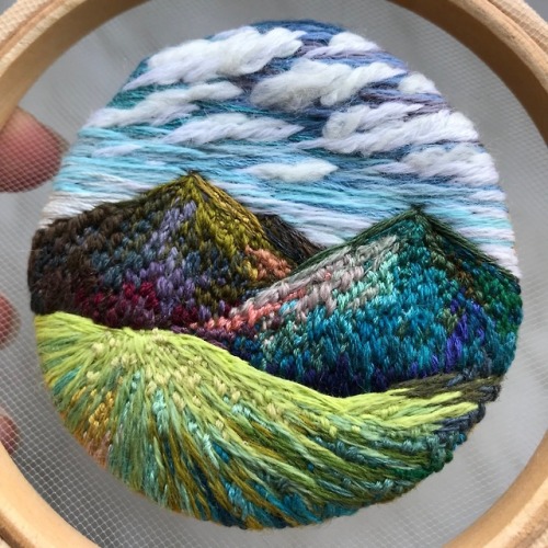 sosuperawesome:Embroidery Wall Art and BroochesShimunia on...