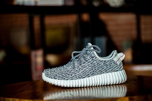 How To Spot A Yeezy 350 'Turtle Dove' Fake