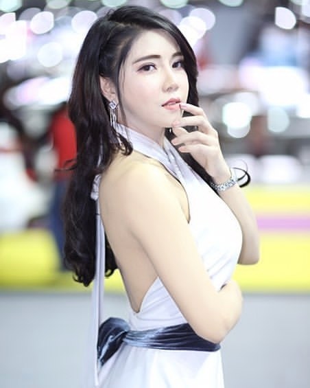 #Followme Pretty Thai Girls on...