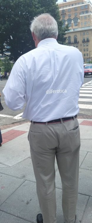 dilferotica:Sometimes the pleated pants conceal it....