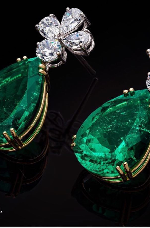 costume jewelry, all access, party, life, dream By alaghband , jewellery , nice , emeralds , diamonds , earrings , highjewellery , finejewellery , jewel , instajewelry , jewelry , emerald , jewelrylovers , emeraldlovers , diamondsareforever , instaemerald , diamondsareagirlsbestfriend , diamondsaregirlsbestfriend , mm_mucevhermagazin 