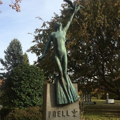 A lovely sculpture. Signed but I could not make out the...