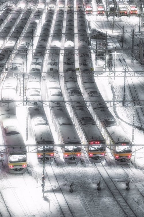 yorozuna:Taihei Tsukada@チーム房総さんのツイート: “『車庫夜景 × 雪景色』...