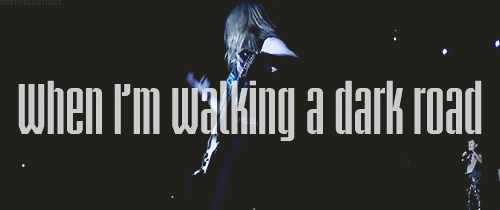 iron maiden fear of the dark bruce dickinson steve harris janick gers dave murray adrian smith nicko mcbrain gif gifset mine iron maiden gif