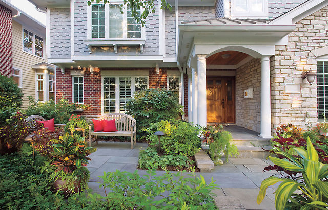 This Old House — Living Large in a Small Yard Seven strategies for...