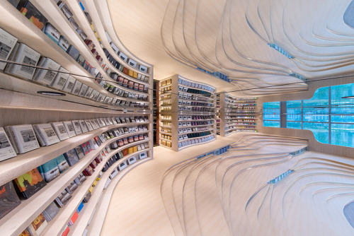 archatlas:Bookstore in Chengdu Located in the Yintai Center...