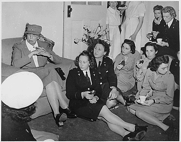 Eleanor Roosevelt in Sydney, Australia. 9/23/1943Series:...