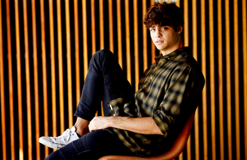 dinah-lance:Noah Centineo poses for a portrait to promote his...