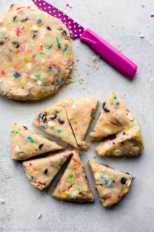 sweetoothgirl:Funfetti Chip Scones