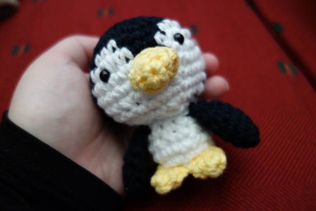 lil huggy penguin