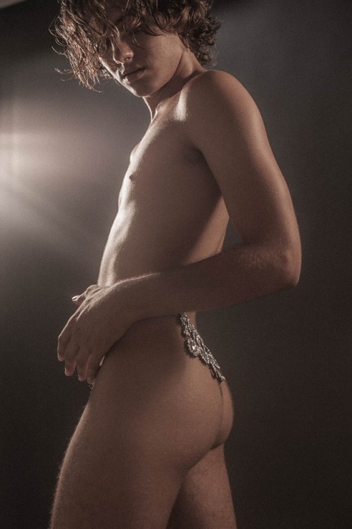 longhairedboysonly:Rodrigo Yala by Jose Martinez