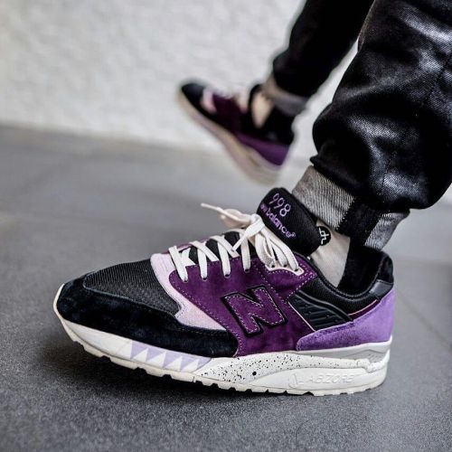 new balance sneaker freaker