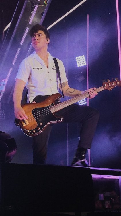 daily5sosupdate:Calum at the MYT Tour San Jose - 3 October...