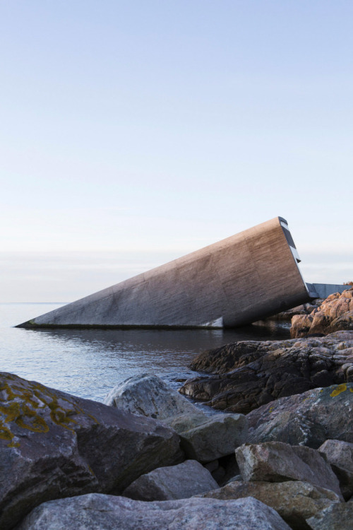 itscolossal:Europe’s First Underwater Restaurant Doubles as a...